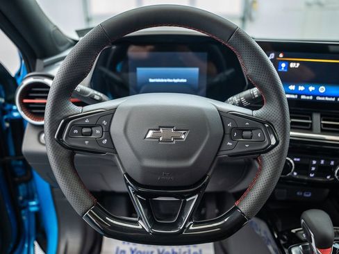 New 2026 Chevrolet Trax RS w/ Sunroof Package FWD image 30