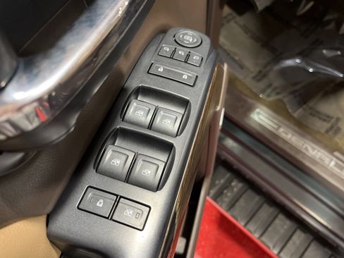 Used 2018 GMC Sierra 2500 Denali w/ Duramax Plus Package image 20