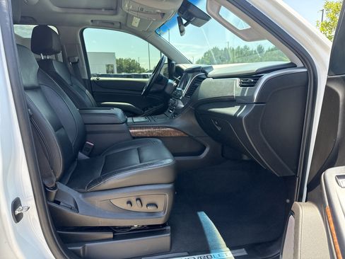 Used 2019 Chevrolet Tahoe Premier AWD/4WD image 13