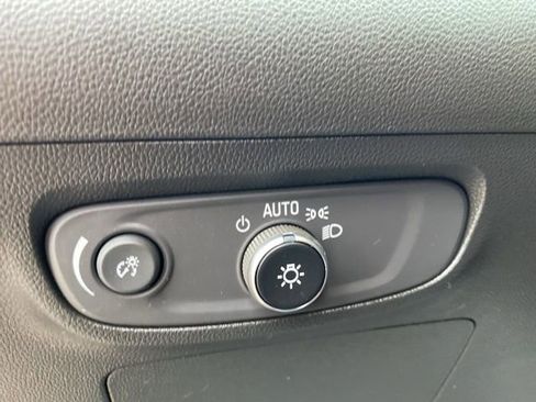 Used 2024 Buick Encore GX Preferred w/ Comfort Package FWD image 17