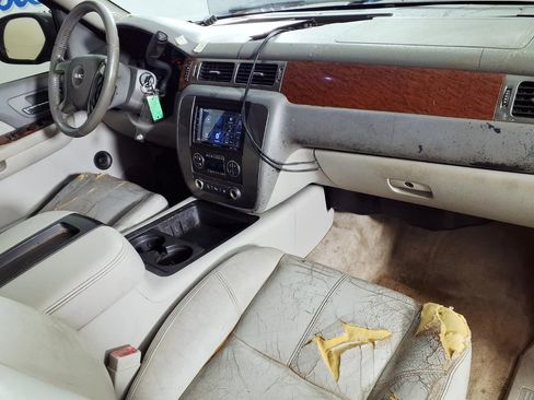 Used 2007 GMC Yukon SLT w/ SLT Preferred Equipment Group RWD image 15