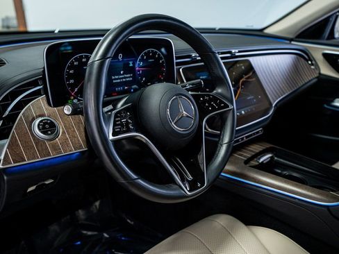 Used 2025 Mercedes-Benz E 350 4MATIC Sedan w/ Winter Package image 36
