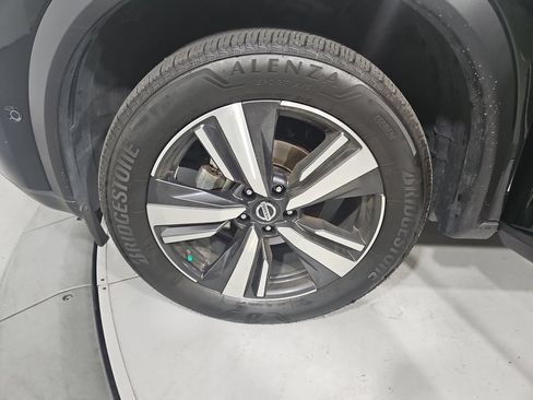 Used 2021 Nissan Rogue Platinum FWD image 28