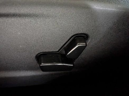 Used 2019 Dodge Charger SXT RWD image 17