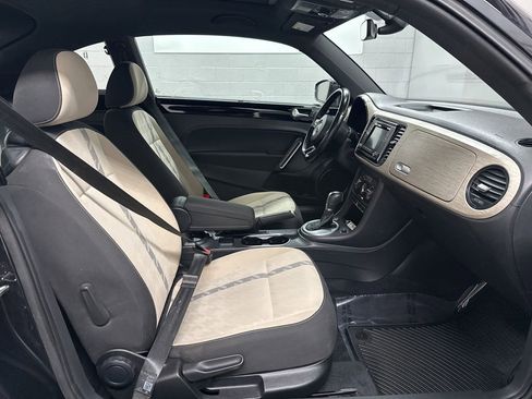 Used 2018 Volkswagen Beetle 2.0T Coast w/ Coast Lighting Package FWD image 20