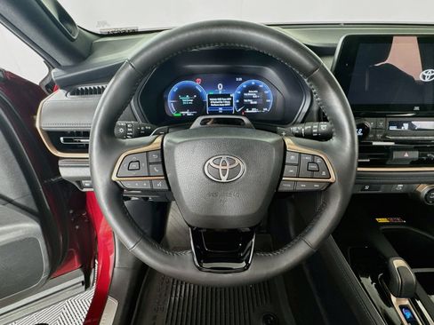 Certified 2025 Toyota Grand Highlander AWD Hybrid image 13