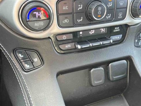Used 2020 GMC Yukon SLT image 28