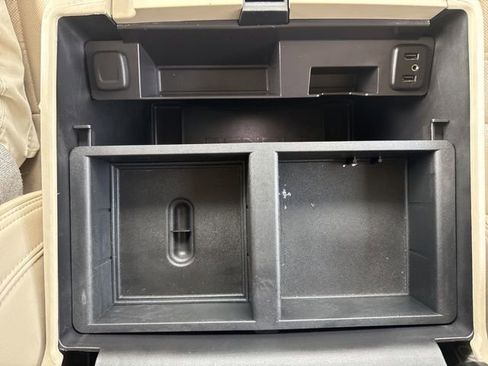 Used 2017 GMC Yukon Denali w/ Open Road Package image 26