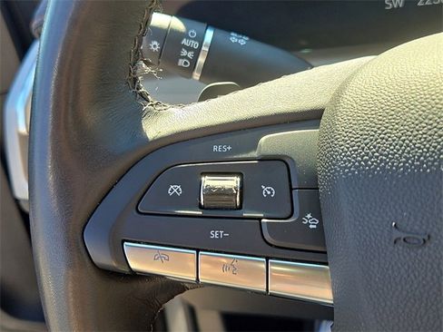 Certified 2024 Cadillac XT4 Luxury w/ LPO, Floor Liner Package image 22