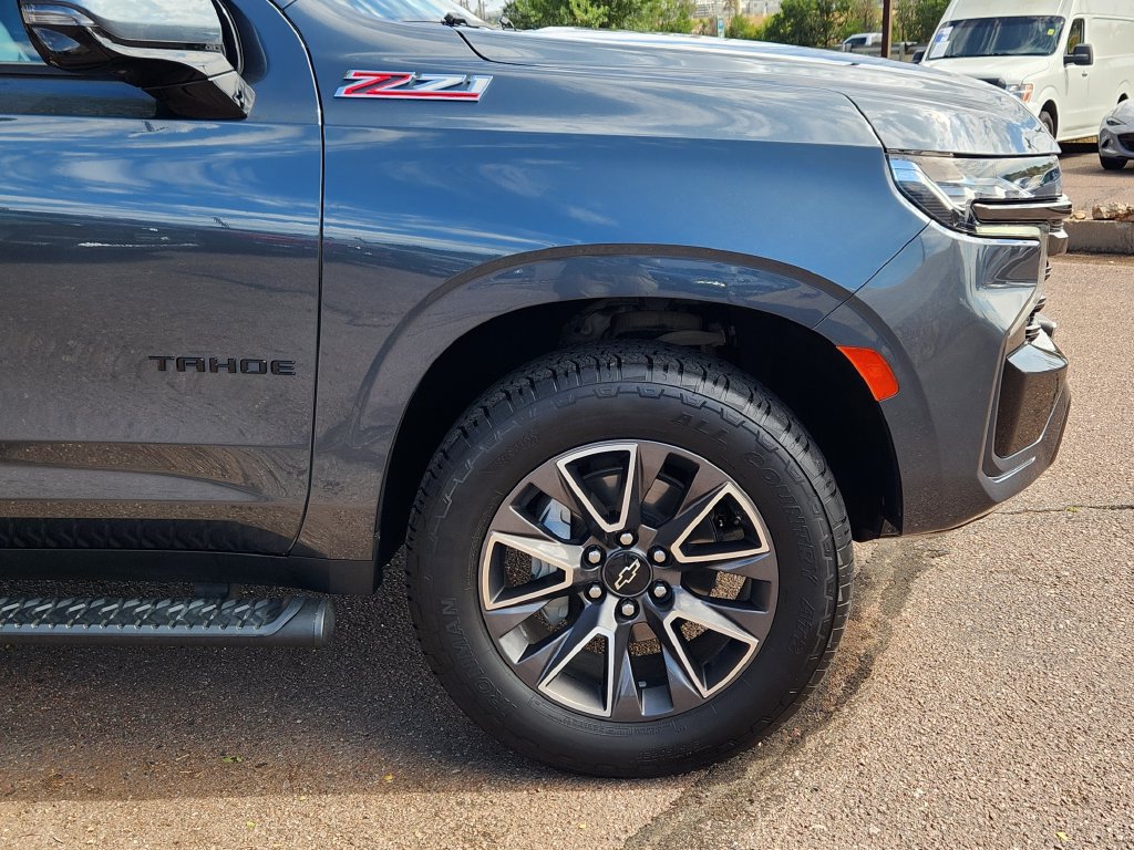 Used 2021 Chevrolet Tahoe Z71 w/ Luxury Package AWD/4WD image 29
