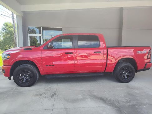 Used 2025 RAM 1500 Big Horn AWD/4WD image 3