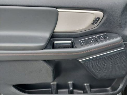 Used 2025 Ford Expedition Max Active AWD/4WD image 19