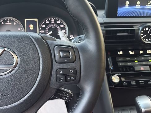 Used 2025 Lexus IS 350 F Sport RWD image 21