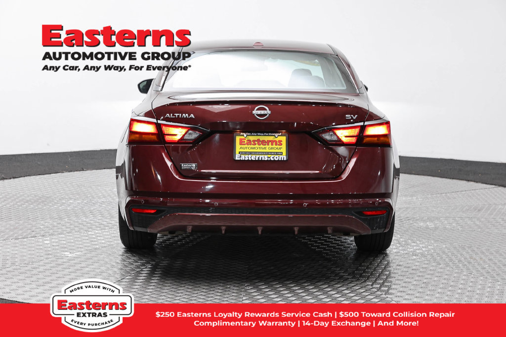 Used 2024 Nissan Altima 2.5 SV FWD image 7