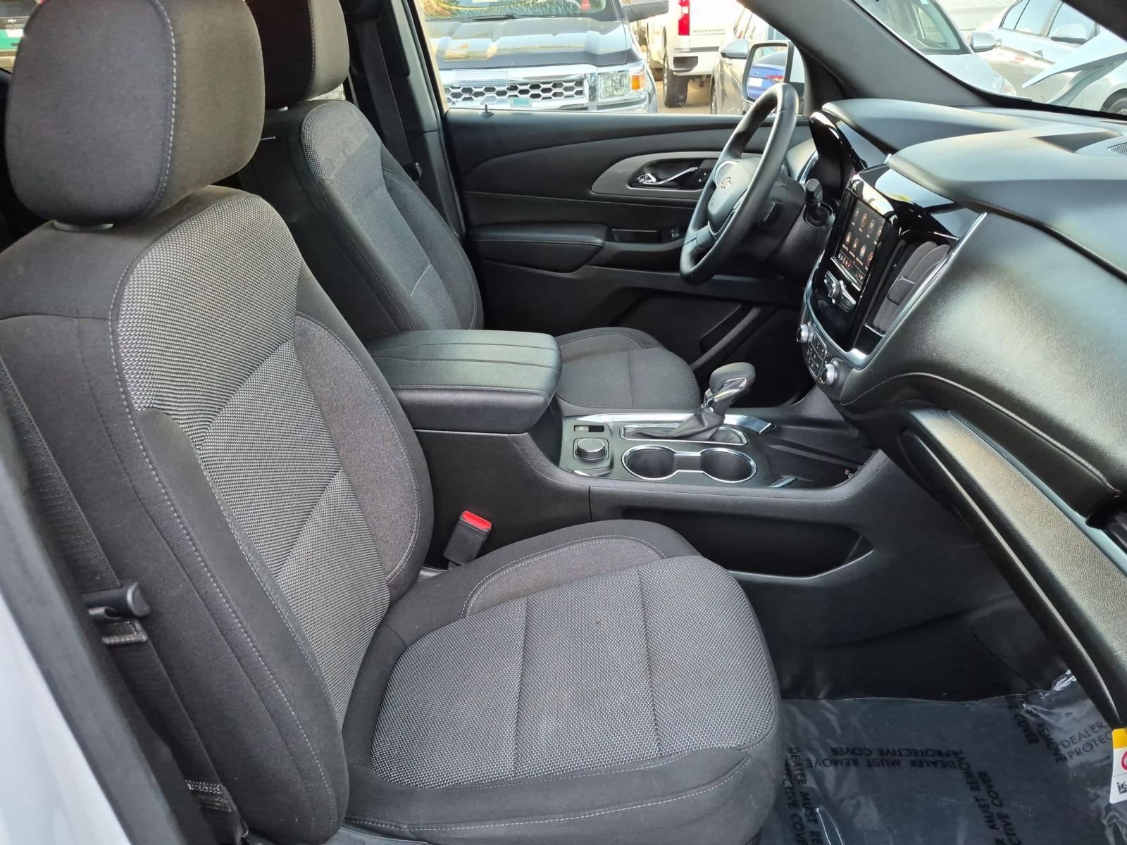 Used 2023 Chevrolet Traverse LT w/ LPO, Roadside Safety Package FWD image 27