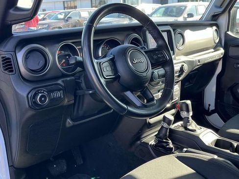 Used 2021 Jeep Wrangler Unlimited Sport image 12