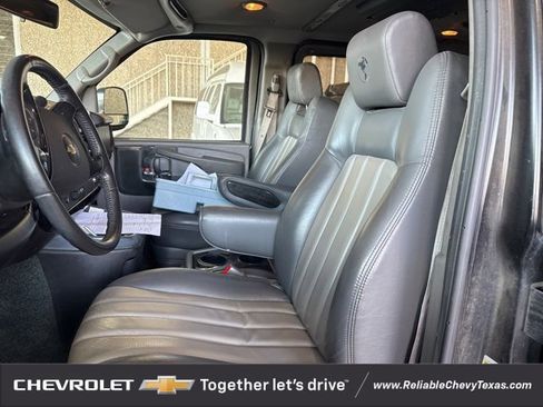 Used 2014 Chevrolet Express 1500 image 15