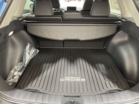 New 2026 Toyota Corolla Cross XLE image 7