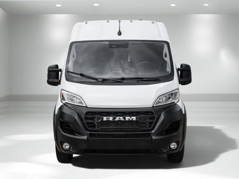Used 2025 RAM ProMaster 2500 w/ Convenience Group FWD image 4