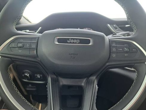 Certified 2024 Jeep Grand Cherokee Laredo X AWD/4WD image 19