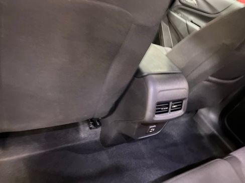 Used 2024 Chevrolet Equinox LT AWD/4WD image 24