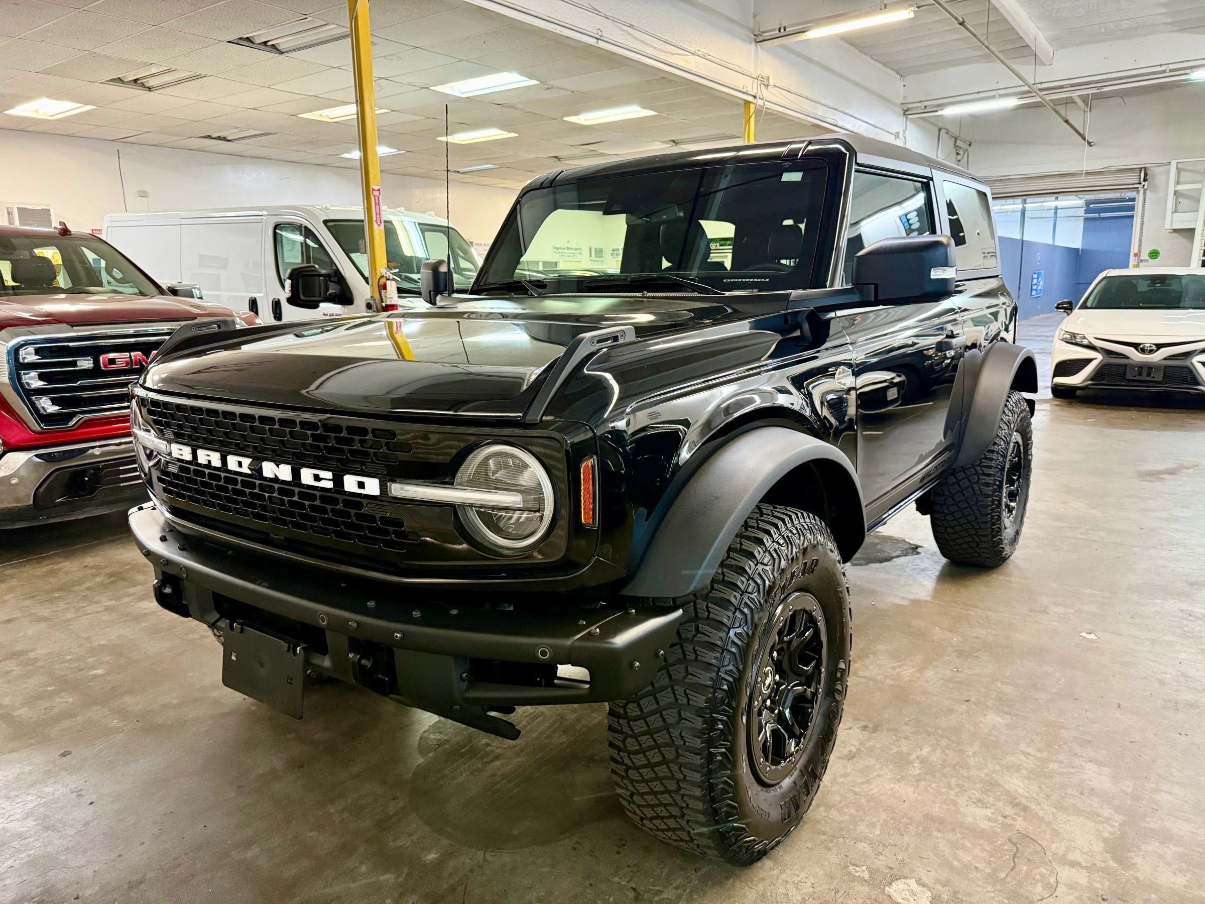 Used 2023 Ford Bronco Wildtrak AWD/4WD image 1