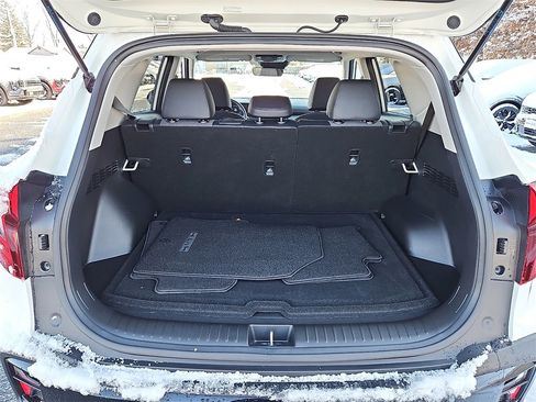 Certified 2025 Kia Seltos S image 28