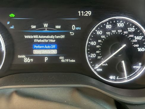 Used 2024 Toyota Sienna Platinum AWD/4WD image 21