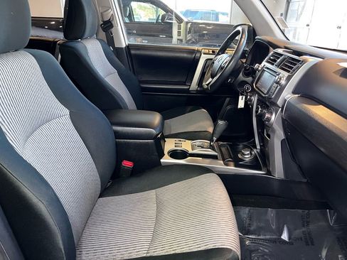 Used 2017 Toyota 4Runner SR5 image 50