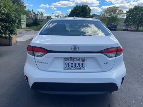 Used 2023 Toyota Corolla LE image 5