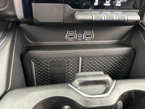 New 2026 RAM 1500 Laramie AWD/4WD image 21