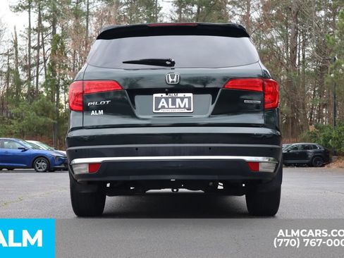 Used 2018 Honda Pilot Touring image 7