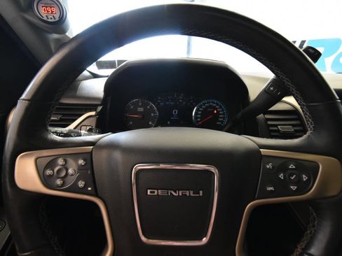 Used 2018 GMC Yukon Denali w/ Open Road Package image 27