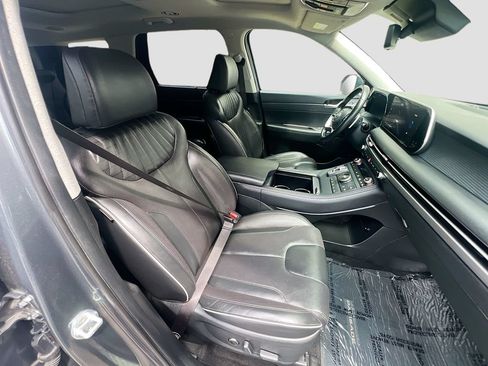 Used 2023 Hyundai Palisade Limited w/ Cargo Package FWD image 31