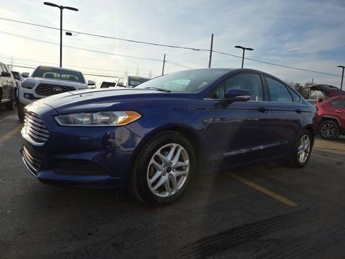 Used 2014 Ford Fusion SE image 3