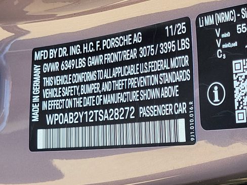 New 2026 Porsche Taycan 4S AWD/4WD image 36