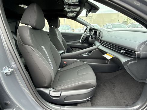 New 2026 Hyundai Elantra SEL Sport Premium FWD image 28