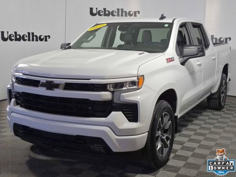 Used 2023 Chevrolet Silverado 1500 RST w/ Z71 Off-Road Package AWD/4WD image 3