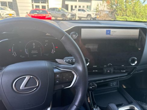 Used 2024 Lexus NX 350 AWD w/ Vision Package image 5