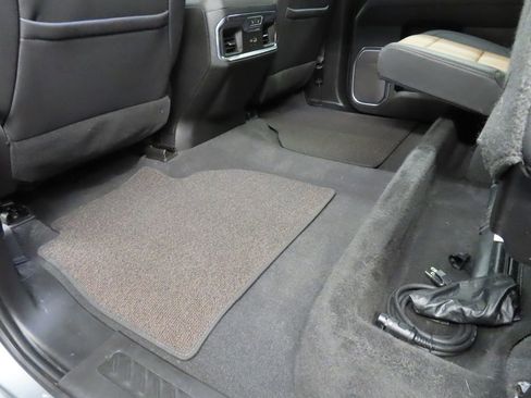 Used 2024 Chevrolet Silverado 2500 High Country AWD/4WD image 75