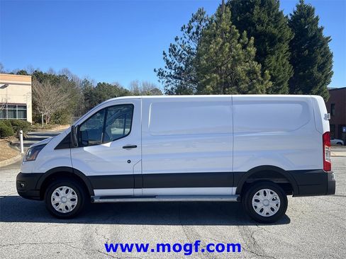 Used 2024 Ford Transit 250 Low Roof w/ Exterior Upgrade Package image 20