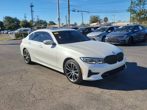 Used 2021 BMW 330i xDrive Sedan w/ Convenience Package image 2