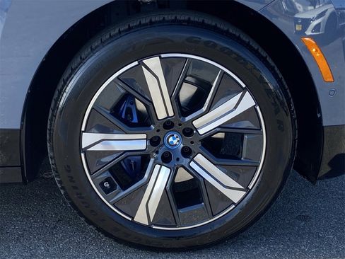 Used 2025 BMW iX xDrive50 image 7