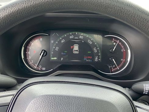 Used 2025 Toyota RAV4 XLE w/ Convenience Package FWD image 35