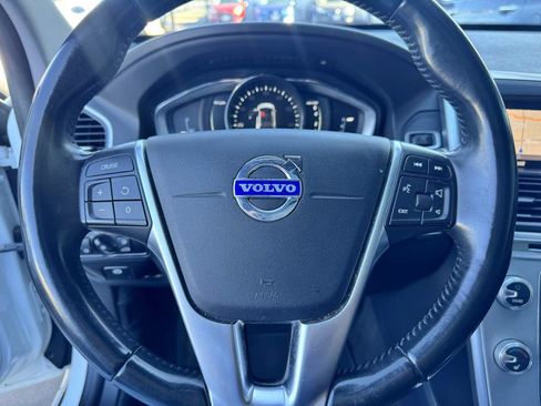 Used 2017 Volvo XC60 T6 Dynamic w/ Climate Package AWD/4WD image 41