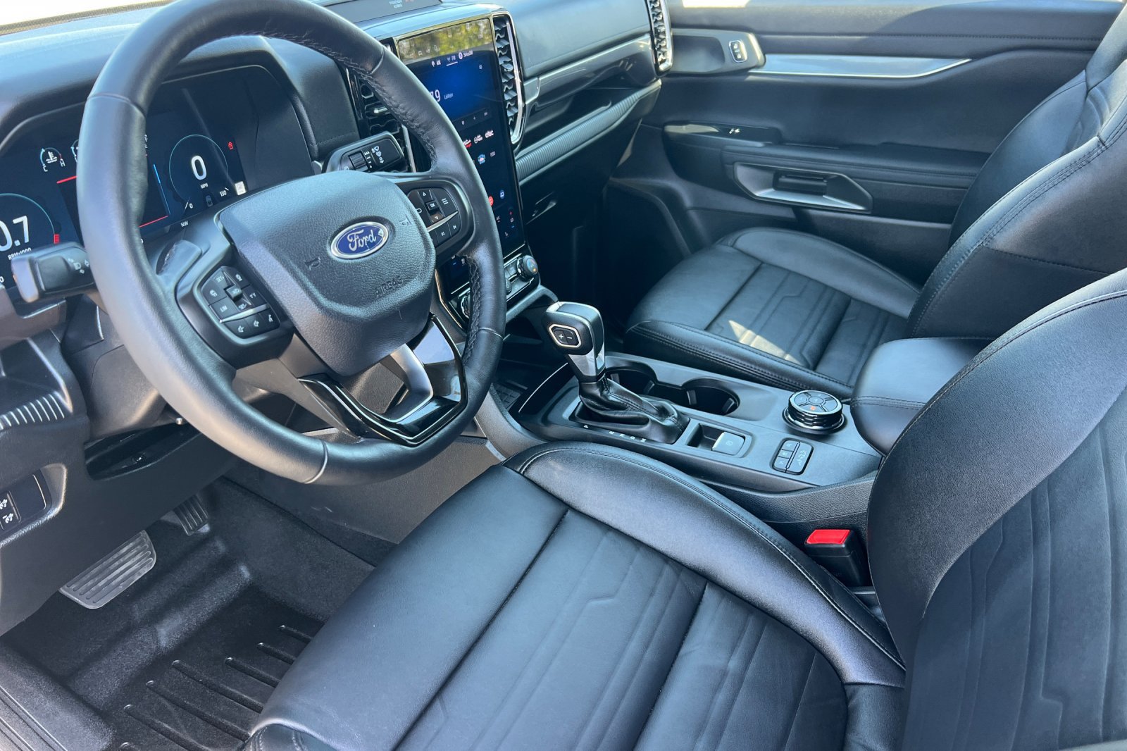 Certified 2025 Ford Ranger Lariat w/ FX4 Off-Road Package AWD/4WD image 12