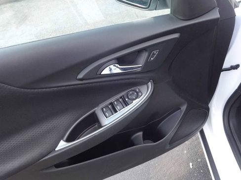 Used 2021 Chevrolet Malibu LS image 12