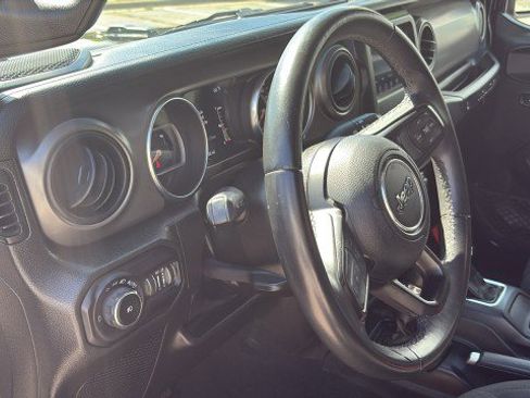 Used 2022 Jeep Wrangler Unlimited Sport image 8