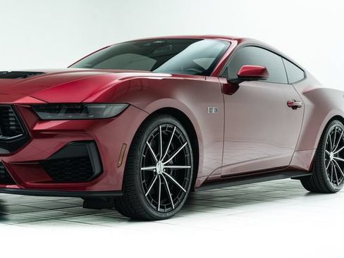 Used 2025 Ford Mustang GT Premium RWD image 9