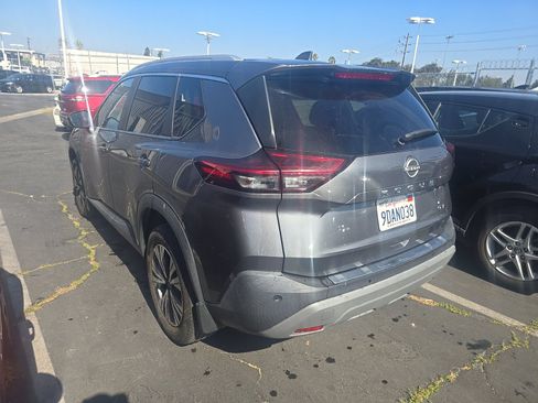 Used 2022 Nissan Rogue SV w/ SV Premium Package FWD image 7
